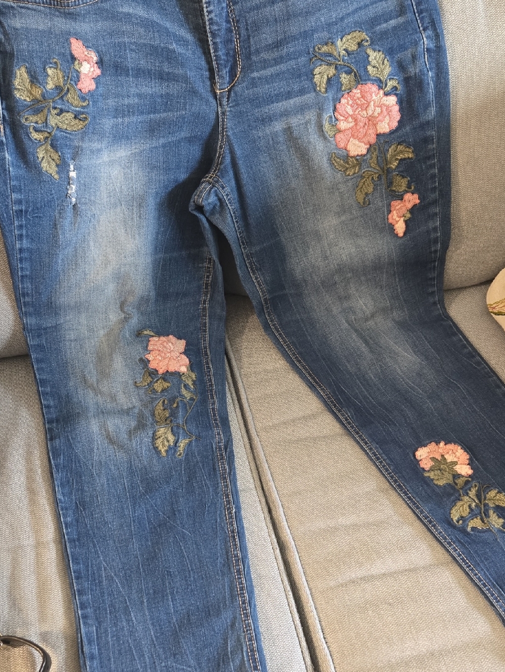 Vintage America Dark Blue Bestie Jeans with Pink Floral Embroidery - Picture 4 of 7